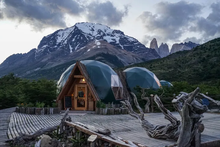 For those who cannot give up luxury: Glamping camp