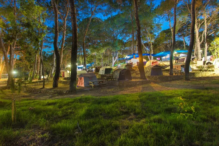 incekum-forest-camp