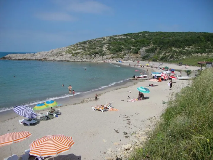 Karacaköy Plajı Kamp Alanı