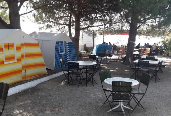 robinson-beach-restoran-camp